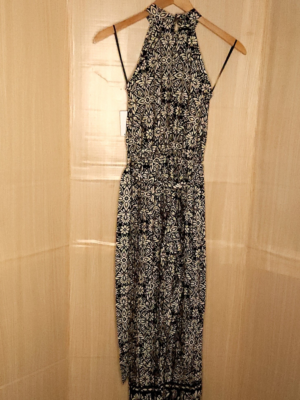 Kindred petite new off white black silky halter neck pleated jumpsuit Small